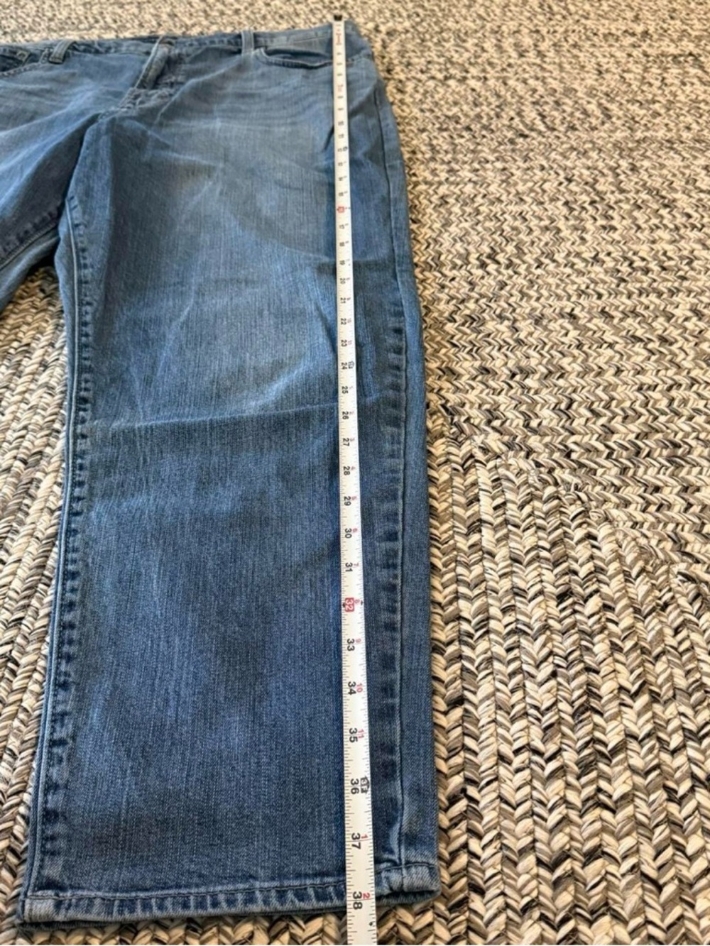 Lucky Brand blue high rise mom jeans distressed Mom Jean Drew cut casual - Picture 7 of 7